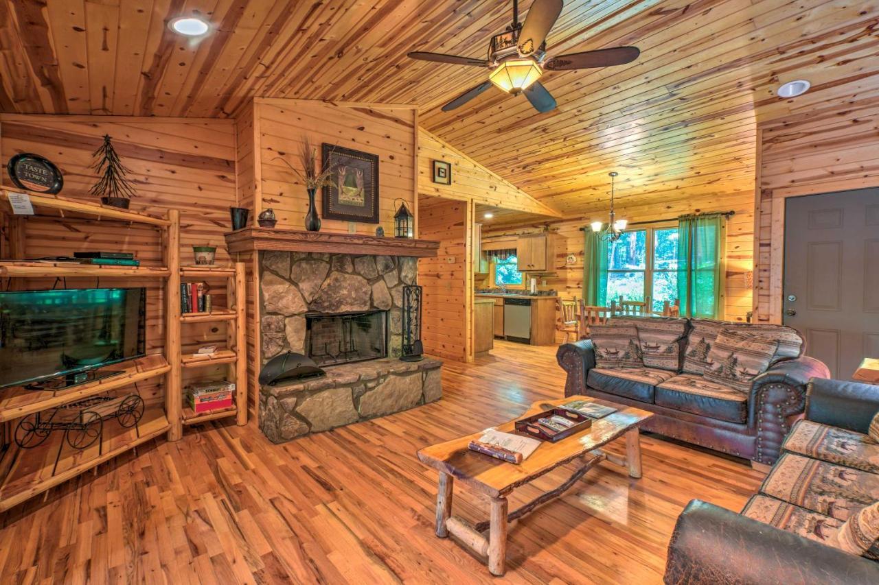 The Georgia Peach Cabin 8 Mi To Dwntn Helen Clarkesville Bagian luar foto
